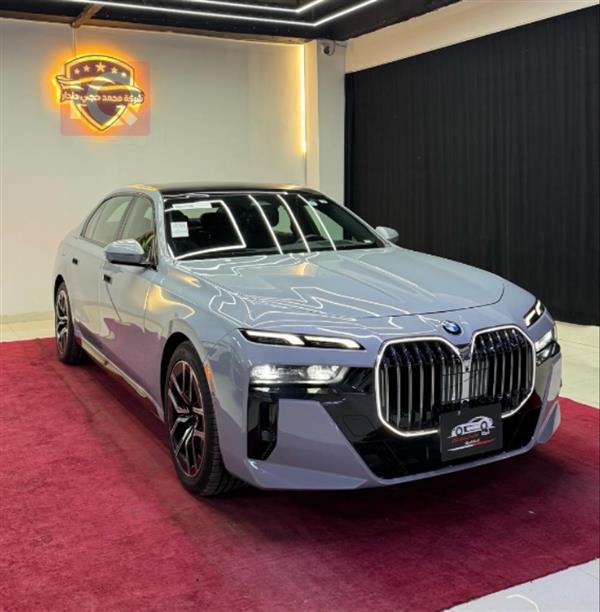 بی ئێم دەبڵیو سیریەس 7 2024  بۆ فرۆشتن لە عێراق - زاخۆ